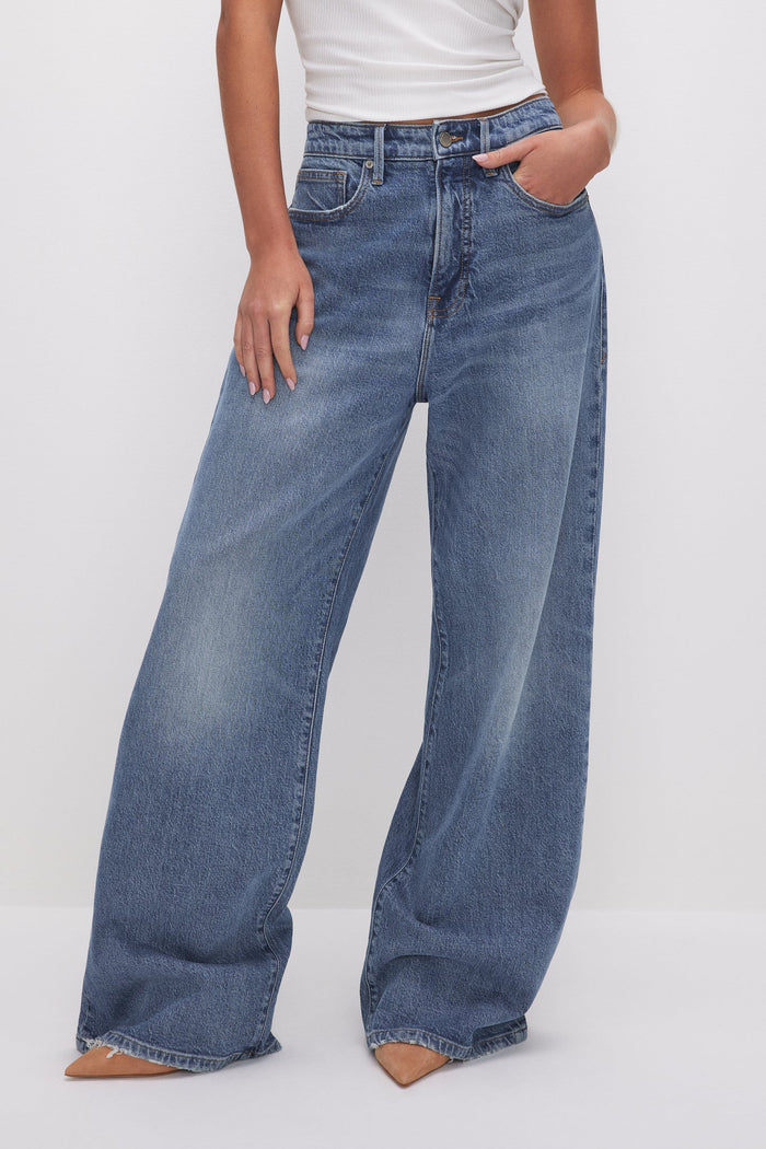Good American GOOD EASE RELAXED JEANS Indigo575