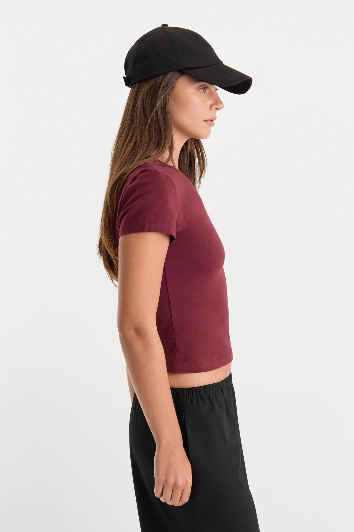 Good American The Baby Tee Berry Noir