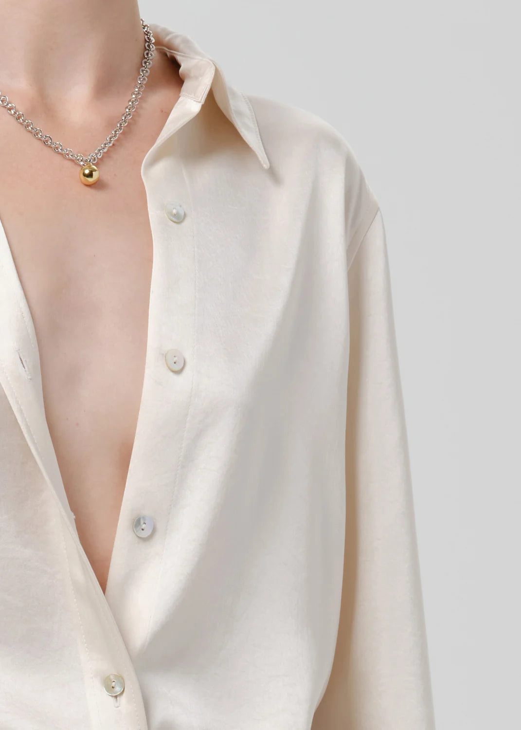 Citizens Of Humanity Tullah Japanese Hammered Satin Shirt In Cream