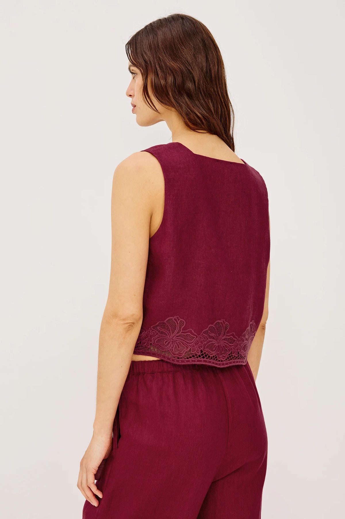 RAILS Akira Top Berry Hibiscus Embroidery