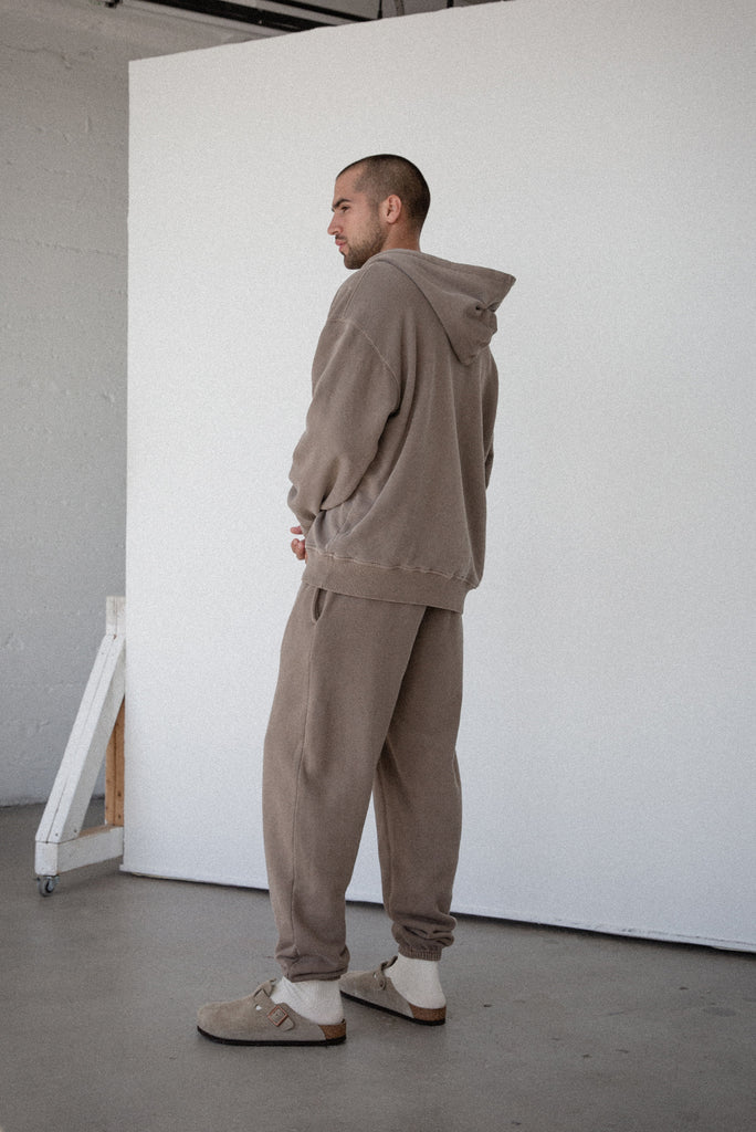 Elwood CORE SWEATPANT Vintage Brown