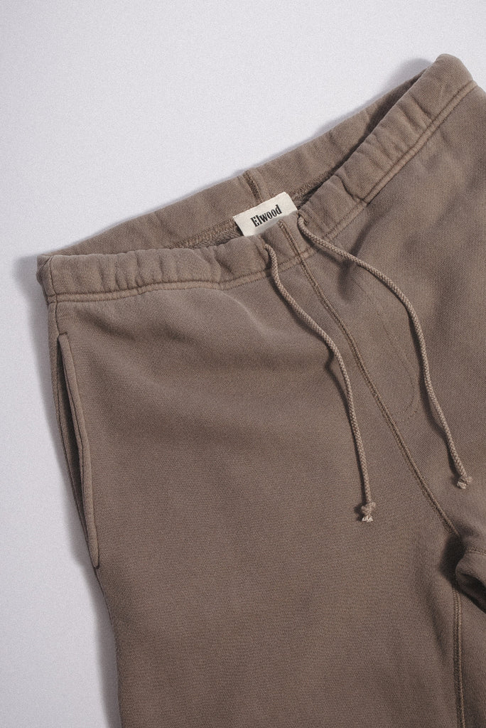 Elwood CORE SWEATPANT Vintage Brown