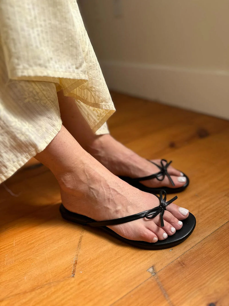 SEYCHELLES Wish List Sandal- Silver or Black